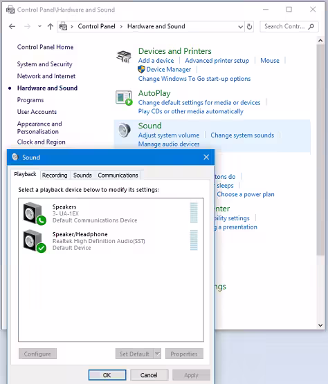 Panel de control de Windows - Ventana de configuración de sonido que muestra los dispositivos de reproducción disponibles.